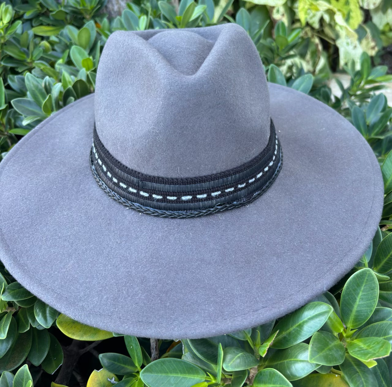 Grey Felt Hat - Black detail