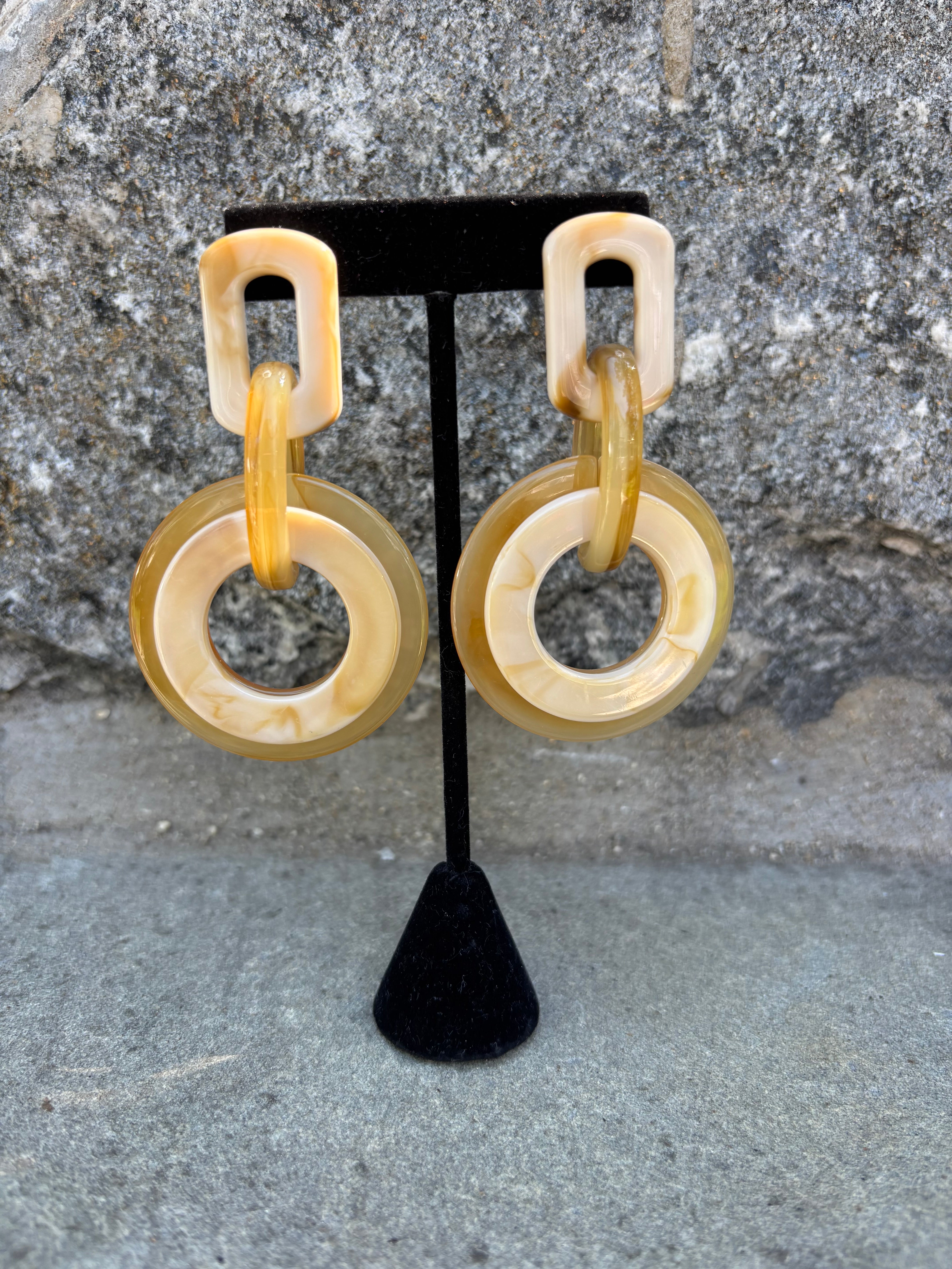 Blonde hoops