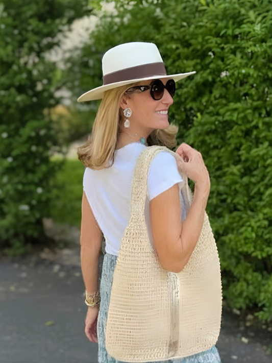 White Panama - Chocolate detail